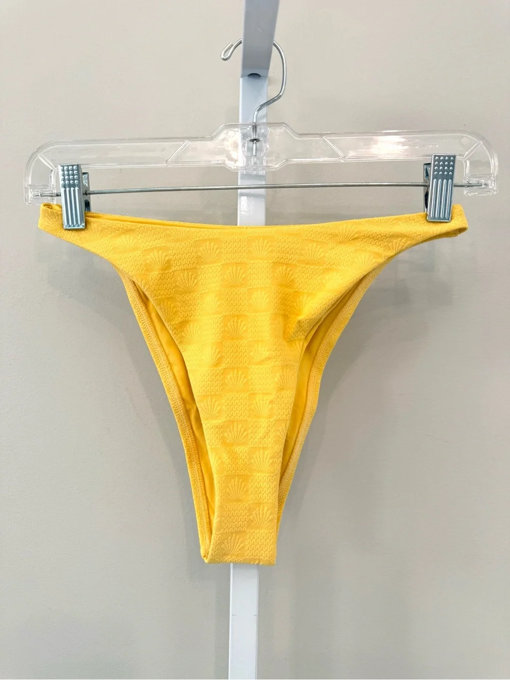 L*Space Leilani Bikini Bottom Yellow Textured Shell Sizes S and L NWT